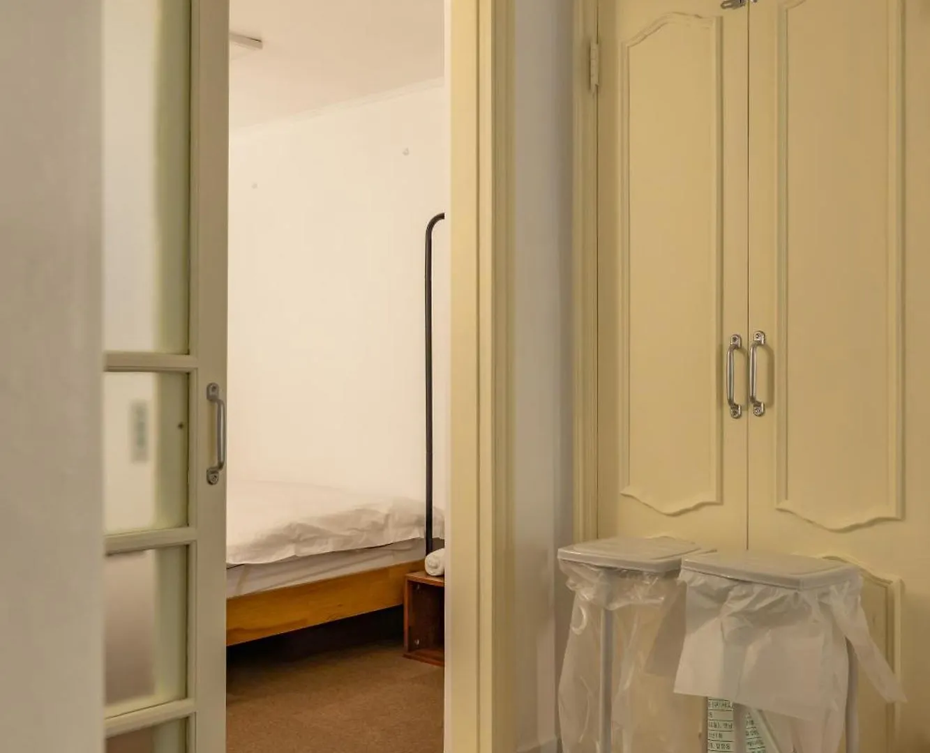 40S Cozy Stay Hongdae Seoul