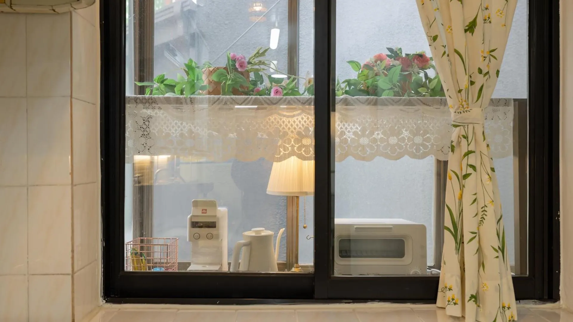 40S Cozy Stay Hongdae Seoul